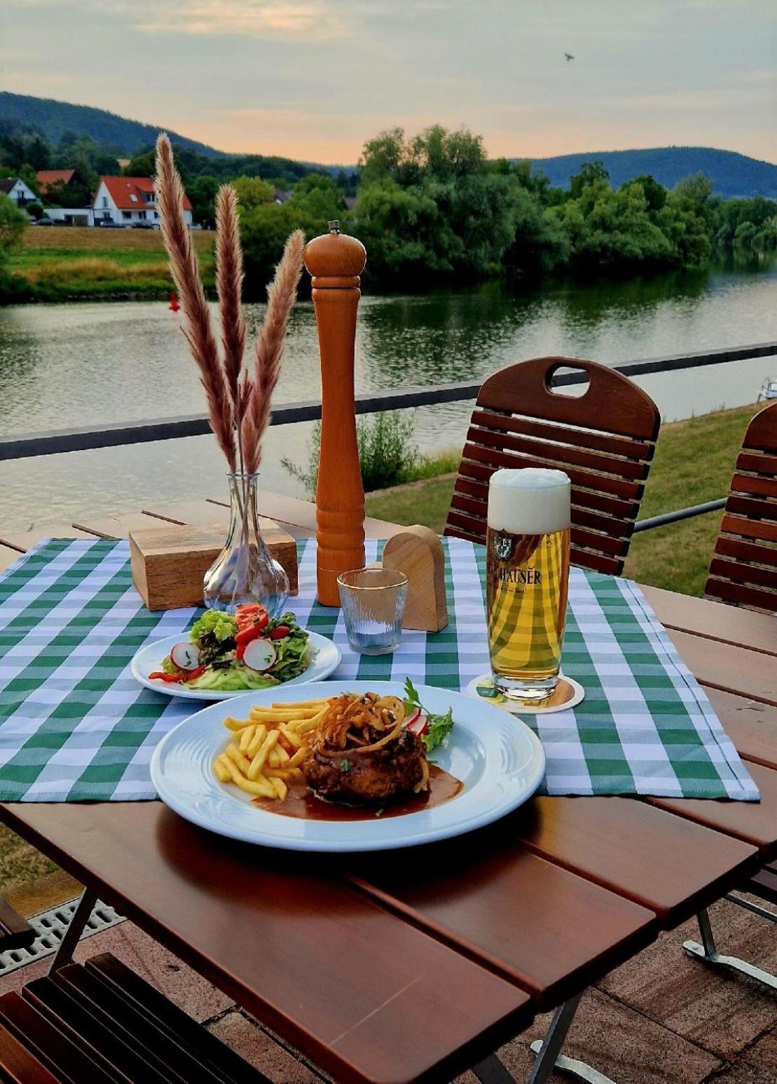 Hotel Goldenes Fass Freudenberg am Main Eksteriør billede